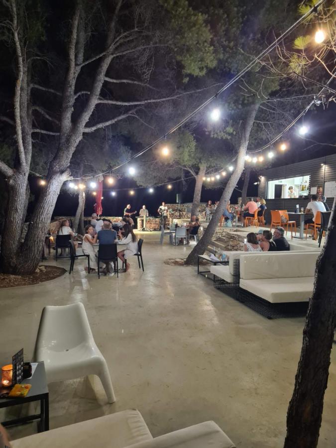 Boutique Camping Bunja 苏佩塔尔 外观 照片